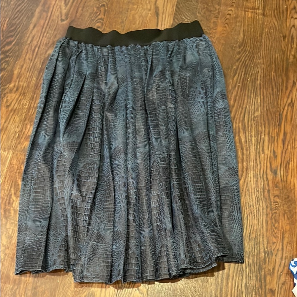 Elegant Blue Textured Skirt